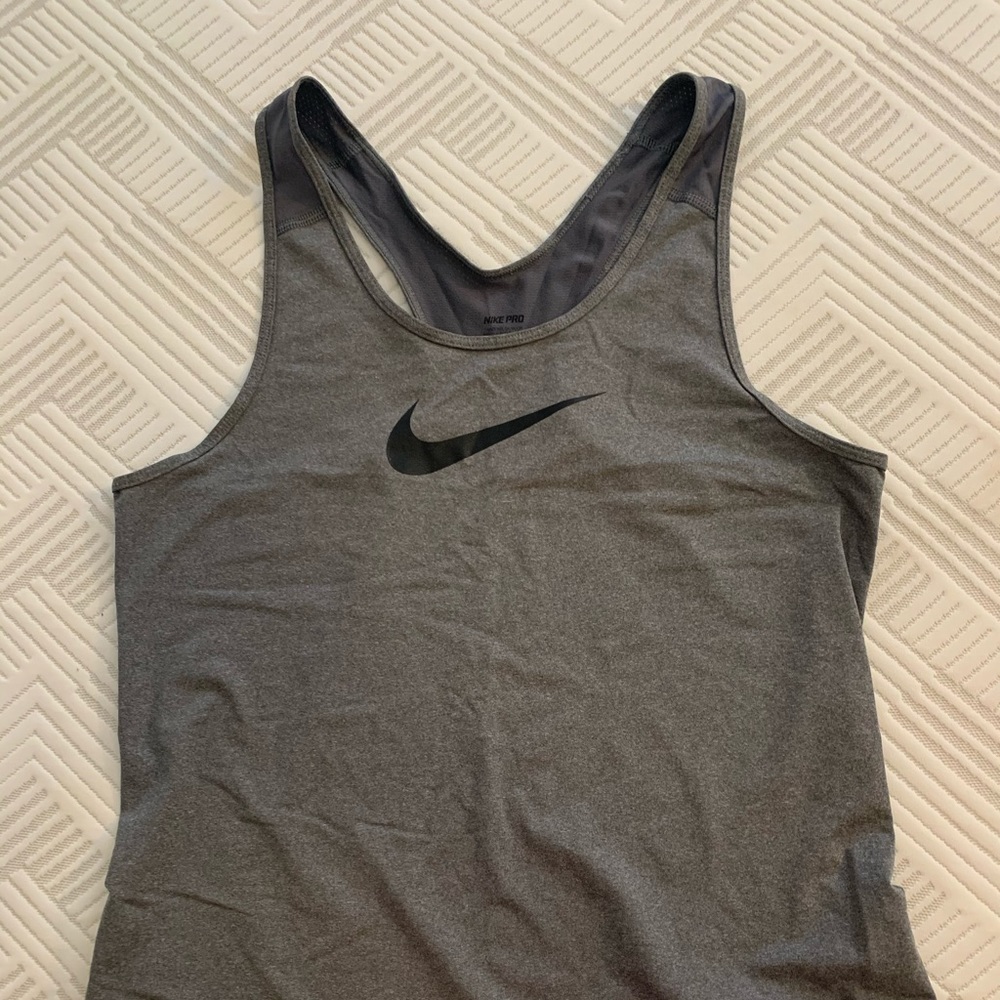 Gray Nike tank top size L